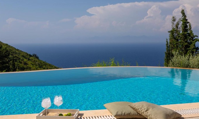 Tsoukaladhes Villa | Boutique Villa Andronice