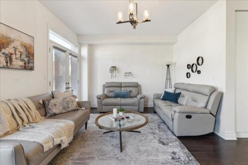 Brampton Casa | Brampton Oasis, Stylish, Family friendly