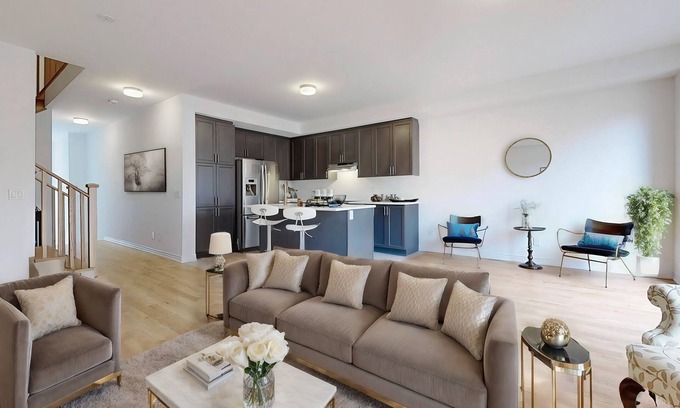 Stouffville Casa | Brand new townhome in 1800 sqft. With fully furnished 3 bedrooms 3 washrooms.
