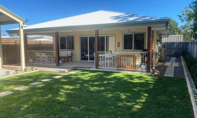 Scarness Casa | Brand New 2BR Coastal Home w/ Outdoor Entertaining – 350m to Beach, Pier & cafes