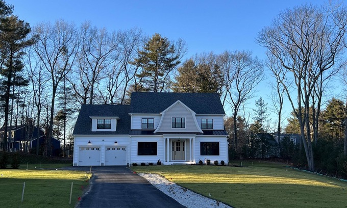 Walpole Casa | Brand new 4 bedroom high end home in Walpole