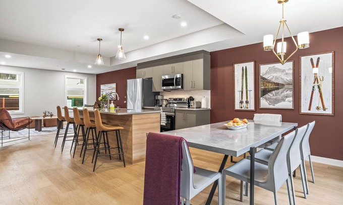 Harvie Heights Apartamento | Brand New 8BR Family Retreat