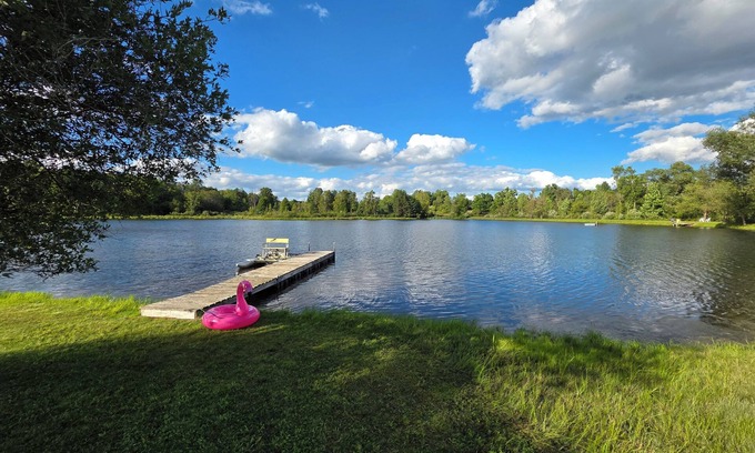 Evart Casa | Brand New Barndominium on 40 Acres with Private Lake