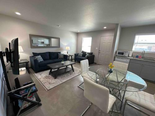 Clovis Apartamento | Brand New! Charming and Cozy