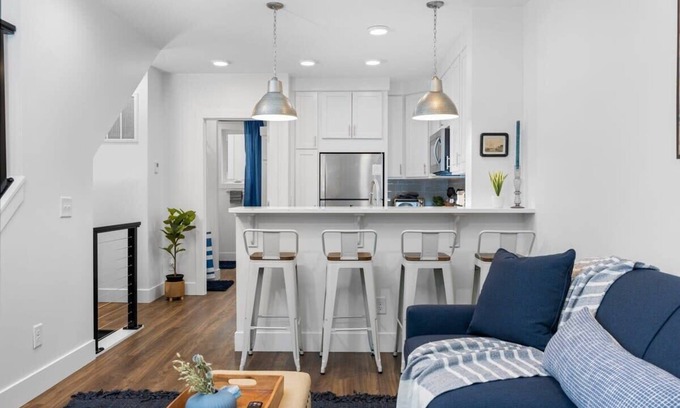 Traverse City Condominio | Brand New Condo with Patio!