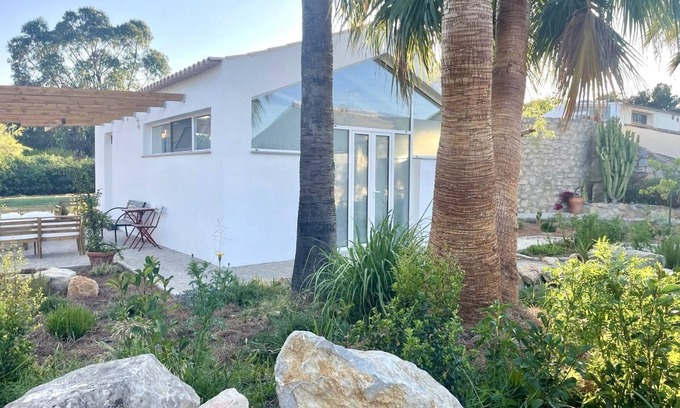 Moncarapacho e Fuseta Cabaña | BRAND NEW Cottage on Organic Yoga Farm with Natural Swimming Pool near Beach!