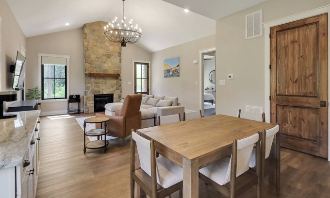 Bolivar Casa | Brand new home in Historic Harpers Ferry - Barrel Sauna - Fire Pit - Luxury!