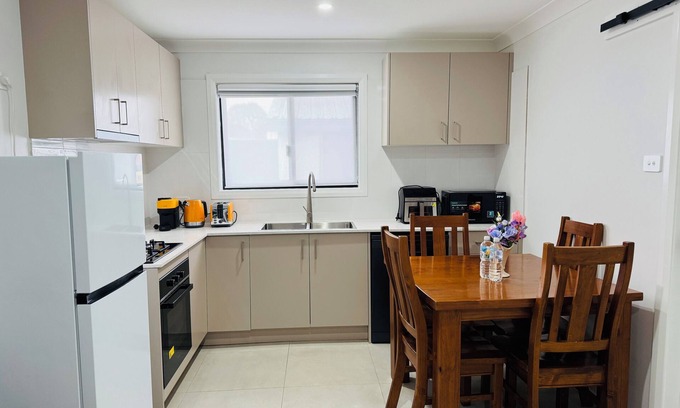 Hebersham Casa | Brand-new home with central AC to stay in Sydney