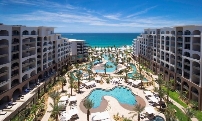 Ciudad Constitución Complejo | Brand New Luxury Resort - Villa la Valencia - Cabo