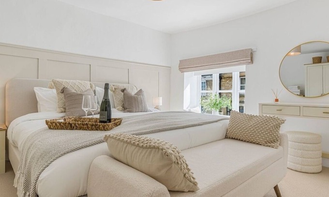 Lechlade Casa | BRAND NEW! Renovated cosy 2-bed cottage, parking & garden