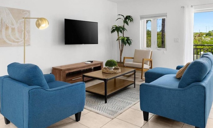 Venetian Road Settlement Apartamento | Brand New 2 Bedroom - Centrally Located