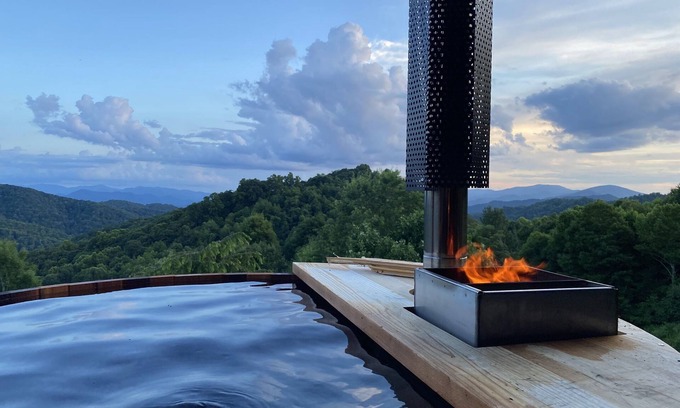 Burnsville Cabina | Brandy Gap Earthship