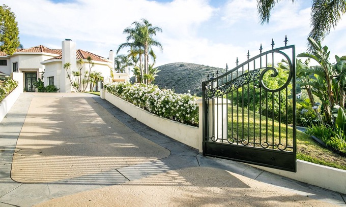 Thousand Oaks Casa | Impresionante mansión - El sueño de los artistas - 6,700 pies cuadrados