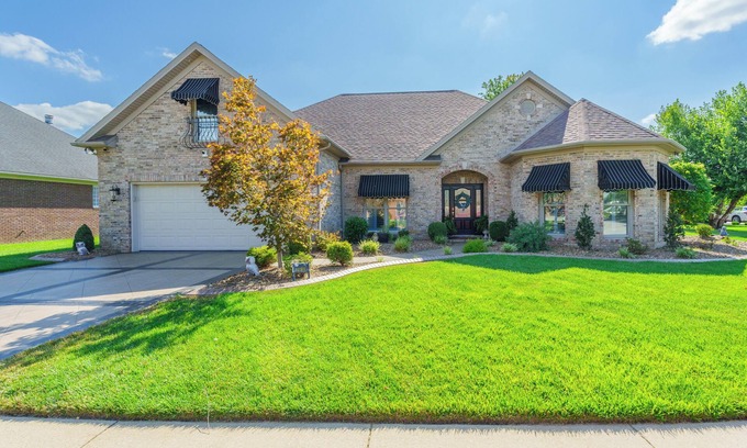Owensboro Casa | Breathtaking panoramic lake views