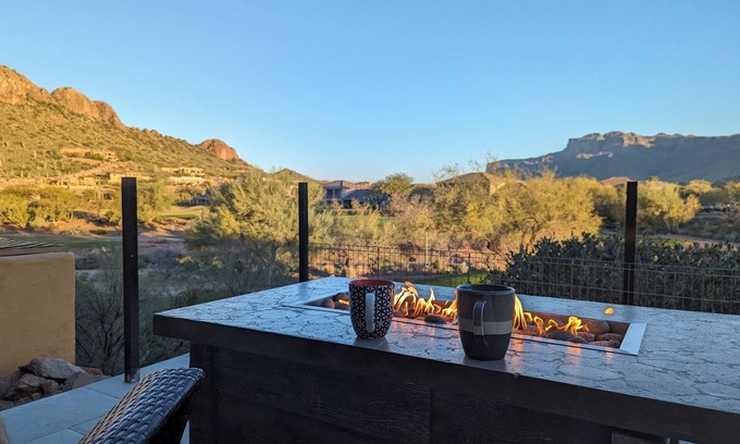 Gold Canyon Casa | Breathtaking Superstition views, 2-bedroom 2br golf course oasis, Gold Canyon