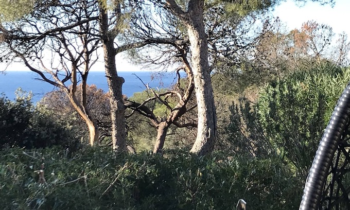 Toulon - Hyeres Apartamento | Breathtaking view of Almanarre, Giens, the islands of Porquerolles and Port-Cros