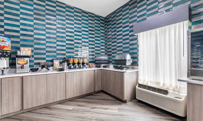 Brentwood Hotel | Brentwood Suites Nashville, an Ascend Collection Hotel