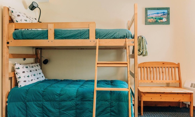 Bretton Woods Condominio | Bretton Woods, Free Hiker Breakfast, Hike/Ski Trail Access, Shared Bath