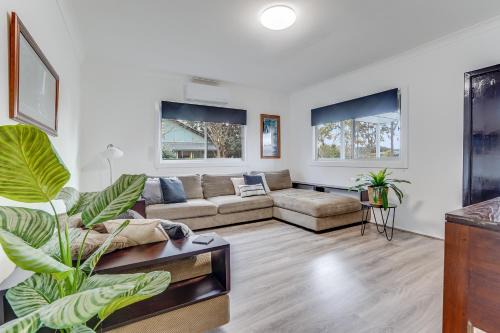 Thirlmere Casa | Bright and airy cosy cottage, close to town