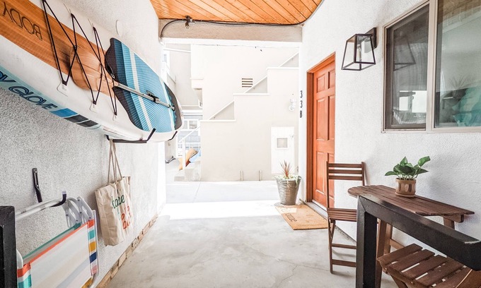 Peninsula Apartamento | Bright and Cozy Modern Studio, Steps from the Beach.