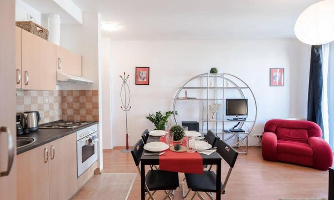 Angyalfold Apartamento | Bright and homey AC apartment near the center