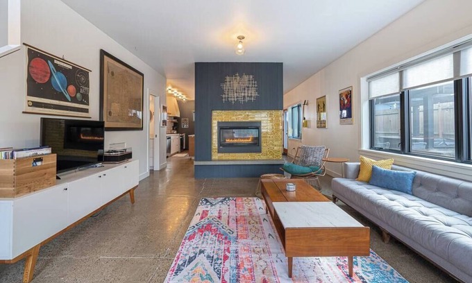 Vernon Casa | Bright and modern 2bd/2.5ba- close to Alberta st!