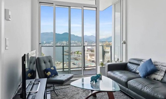 Downtown Eastside Apartamento | Bright and Modern One Bed Penthouse