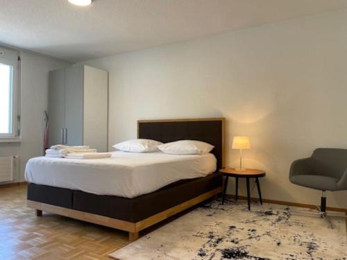 Hochschulen Apartamento | Bright and practical Studio - Art 16