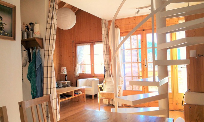 Chandolin Apartamento | Luminoso y cálido ático de 3,5 habitaciones en el corazón de los Alpes del Valais