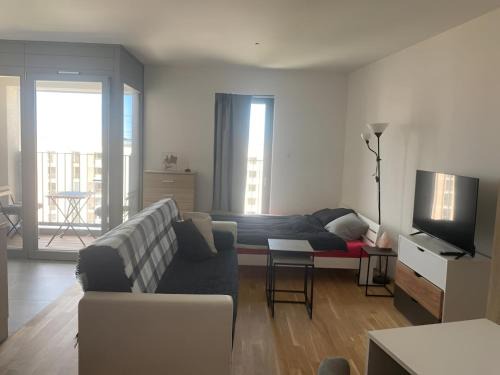 Freiham Apartamento | Bright Apartment in Munich Within Sight of Alps