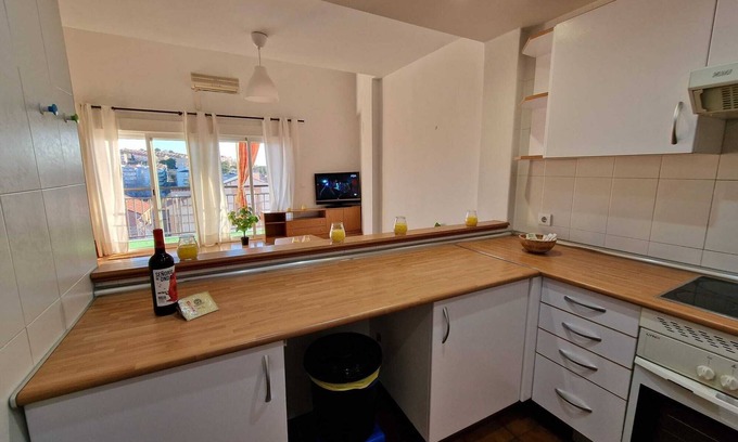 Algete Apartamento | Bright apartment with terrace