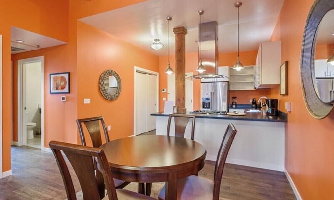 Belmont Hotel | Bright & Bold 2BR/2BA w/ Vaulted Ceilings + Laundry