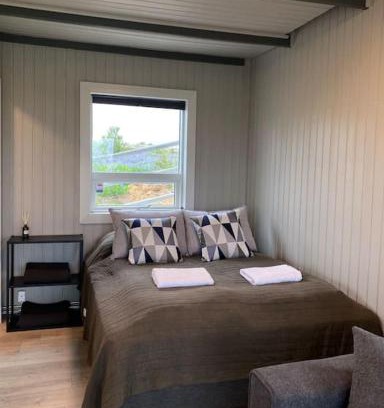 Mosfellsbaer Casa | Bright cabin close to RVK with a Hot Tub