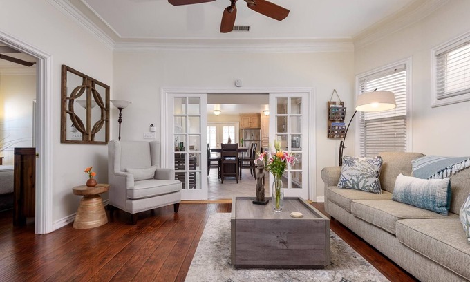 Historic Downtown Santa Barbara Casa | Bright California Bungalow in the Heart of Downtown Santa Barbara