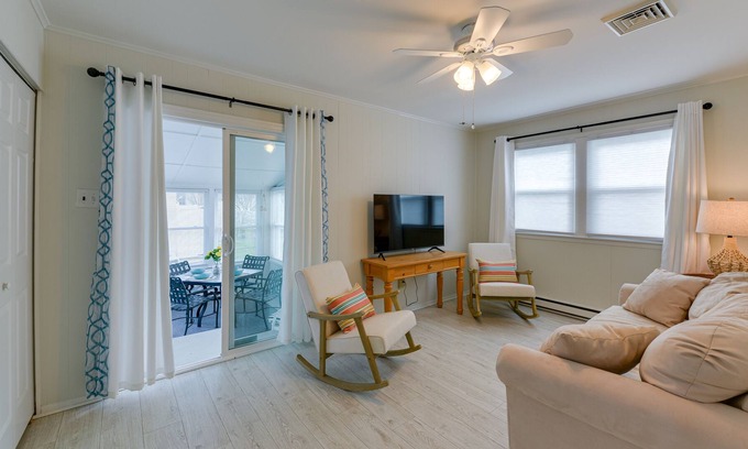 Village Green Casa | Bright Cape May Vacation Rental < 1 Mi to Ocean