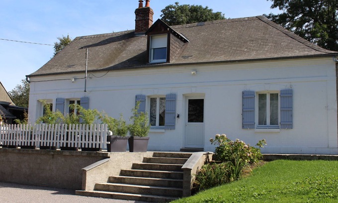 Moyenneville Cabaña | Casa luminosa con terraza y jardín ideal para visitar la región.
