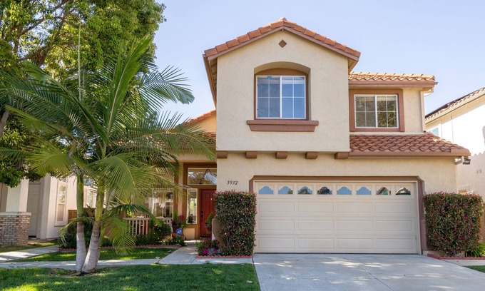 Sorrento Valley Casa | Bright Family Home in Sorrento Valley, Office, Yard