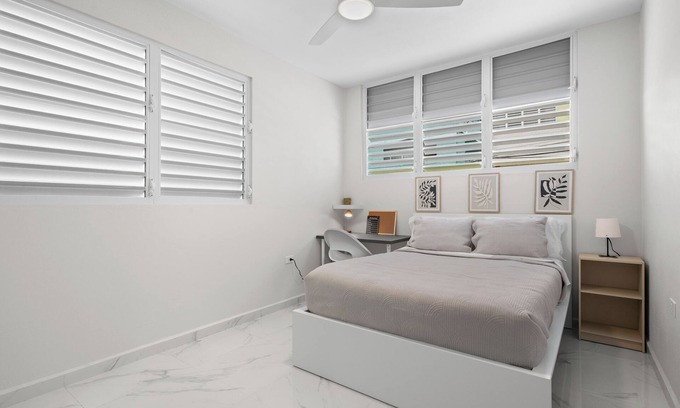 Manati Apartamento | Bright & Sleek | Modern Kitchen | Smart TV Setup | Quiet Retreat