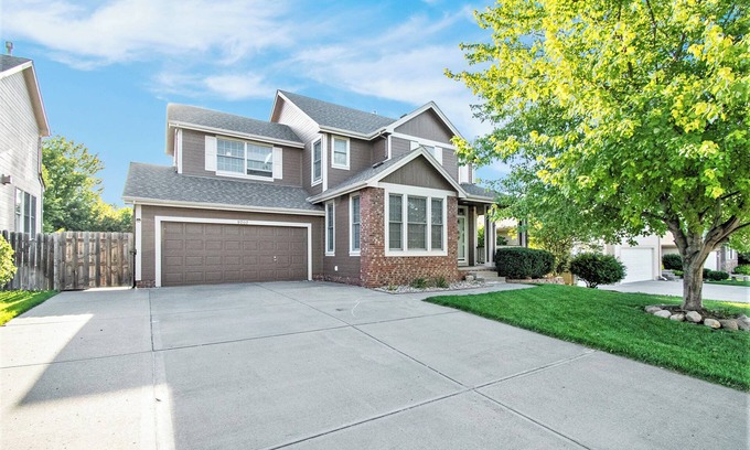 Bellevue Casa | Bright & Spacious Family Home