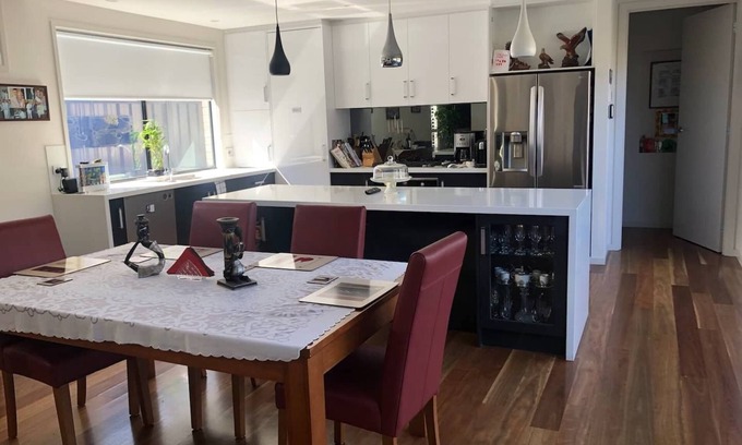 Brighton Casa | Brighton Beach, Cafe's,Aquatics,House avail for short term rental 25/07-12/10/25