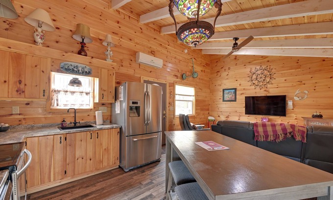 Frenchburg Cabaña | Bring a Pet: Peaceful Frenchburg Cabin on 1 Acre