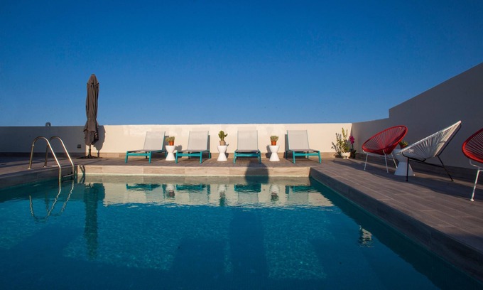 Mikro Metchi Casa | British Countryside Style House in Rethymno