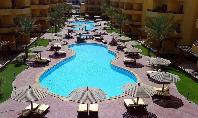Al Mamsha El Seyahi Hotel | British Resort Hurghada