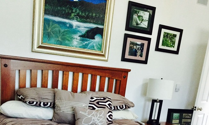 Skyway Casa | Broadmoor area private, comfortable room with full bath