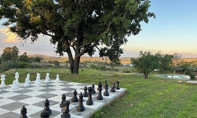 Juliasdale Hotel | Brondesbury Park Hotel