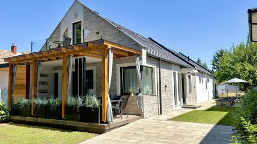Balatonszarszo Casa | Brothers House