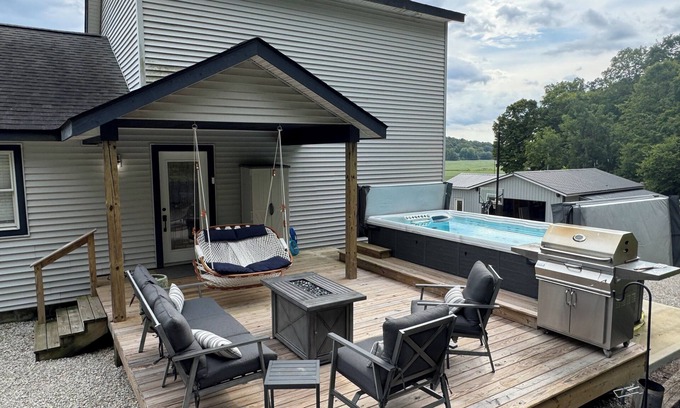 Gnaw Bone Casa | Brown County Home on 135 South SWIM SPA