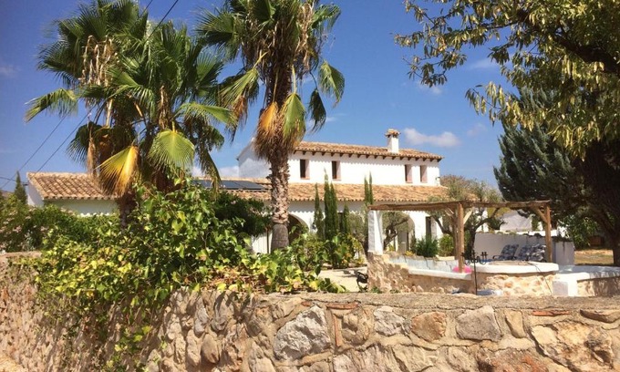 Jalón Cama Y Desayuno | Buena Idea - Adults Only