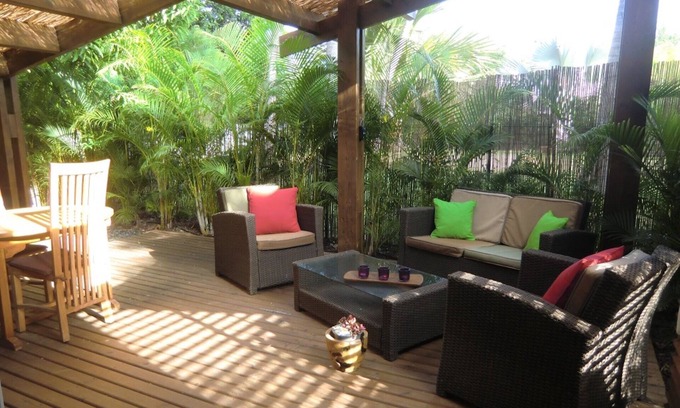 L'Ermitage-les-Bains Casa | Bungalows y terrazas zen ubicadas en un exótico jardín cerca de la laguna