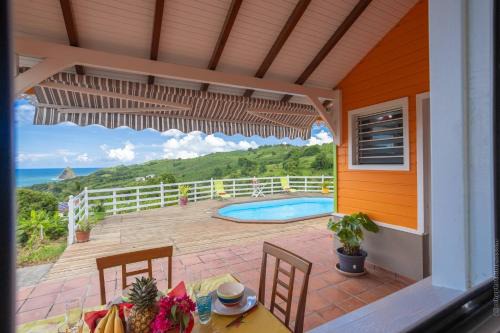 Sainte-Marie Casa | Bungalow avec piscine au cœur de la Campagne Oge